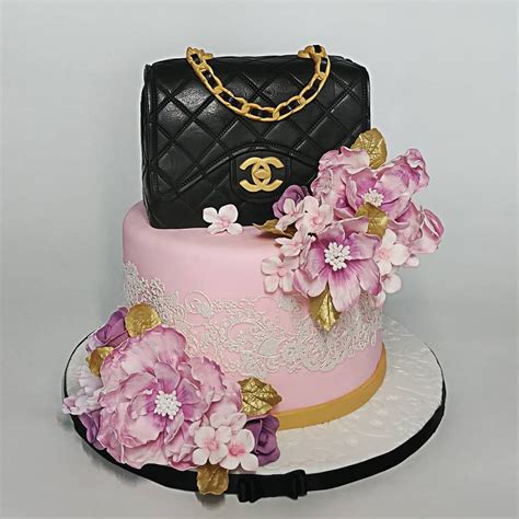 chanel handbag cake